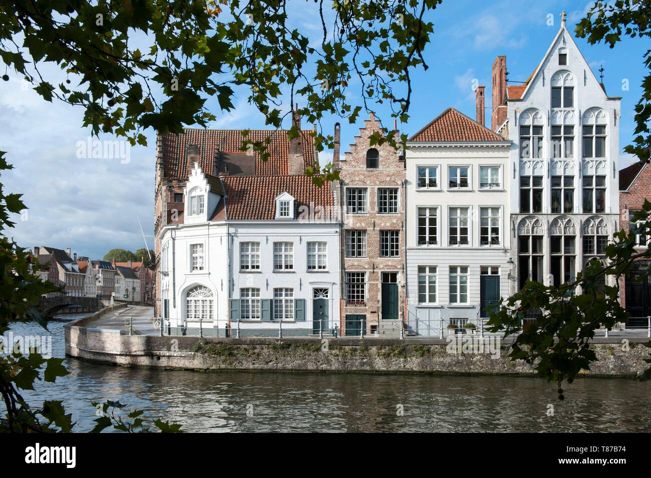 Belgium, Western Flanders, Bruges, Historic centre listed as World Heritage by UNESCO, Canal, Spiegelrei Stock Photo