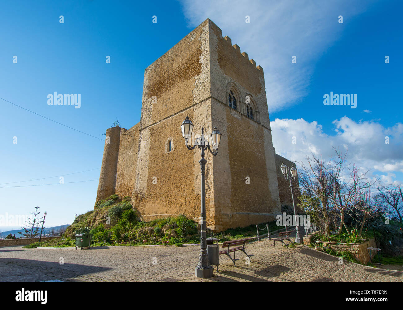 Sicilian castles. Naro Medieval Castle Stock Photo - Alamy