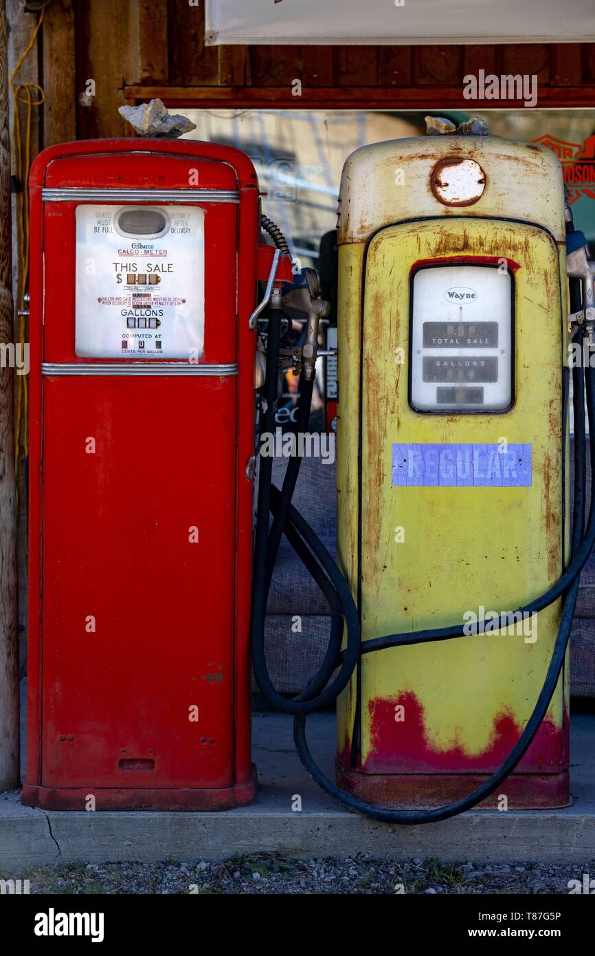 Filling station america hires stock photography and images Alamy