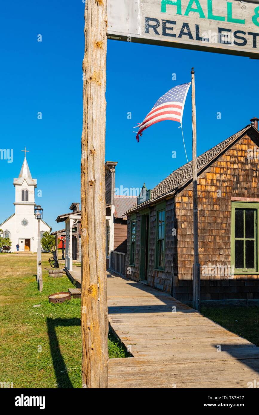 United States, South Dakota, The 1880 Town consists mainly of old buildings that were found in the area, and over the last several decades, it has been expanded with many additional authentic old buildings, artifacts and memorabilia, Dances with Wolves with Kevin Costner was partly shot there Stock Photo