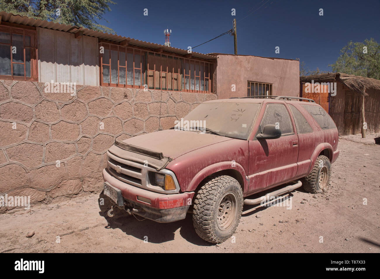 Jeep covered in desert dust, San Pedro de Atacama, Chile Stock Photo