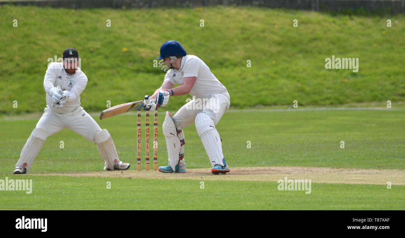 Wicket keeper catching ball hires stock photography and images Alamy