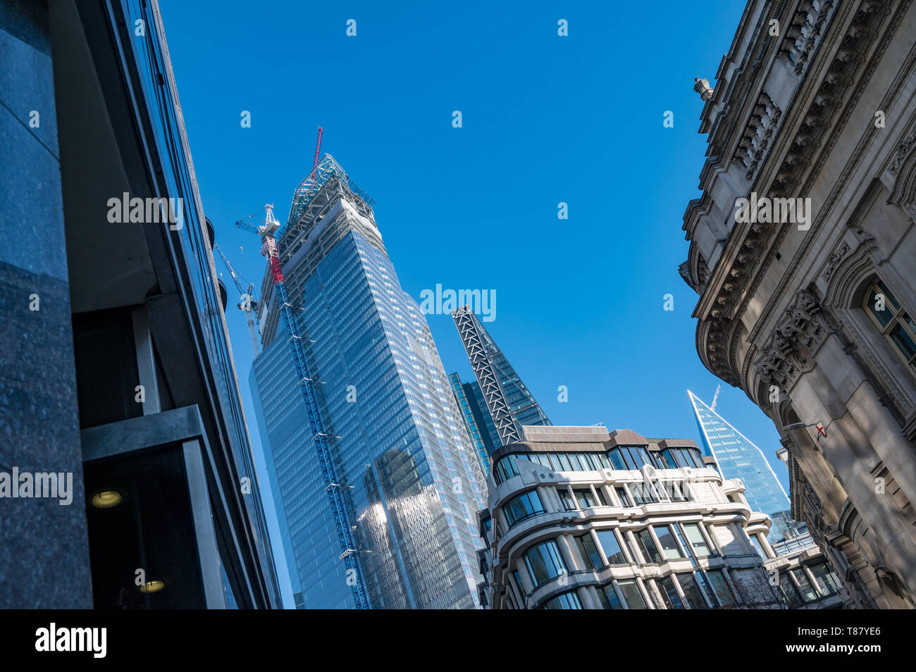 Threadneedle Street, London Stock Photo - Alamy