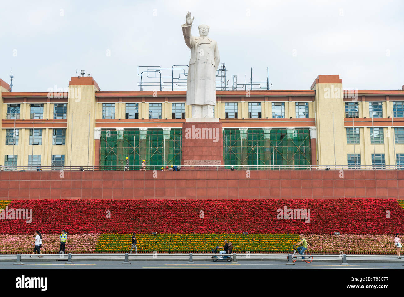 Chengdu Mao Statue China High Resolution Stock Photography And Images Alamy