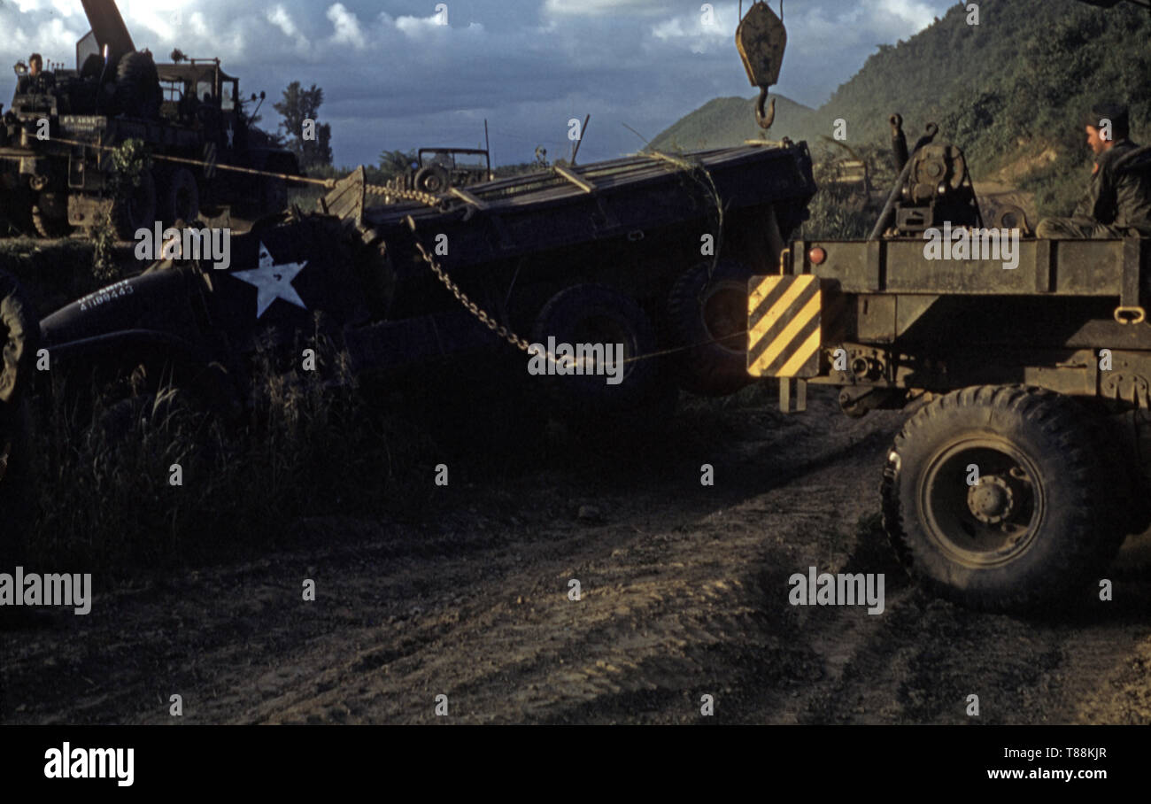 US ARMY / United States Army Kran / Medium Wrecker Truck M60 & US ARMY ...