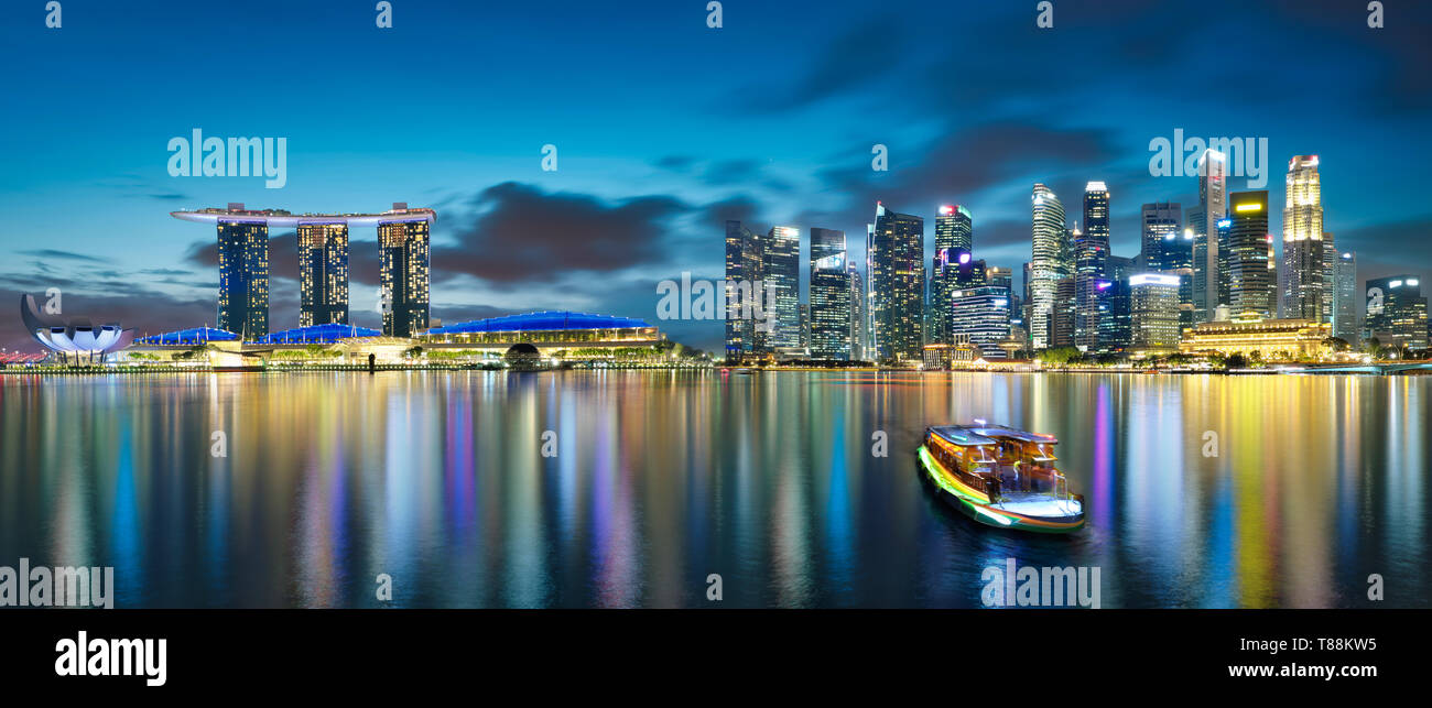 Panorama View Of Singapore Cityscape Skyline Night Scene Stock Photo Alamy