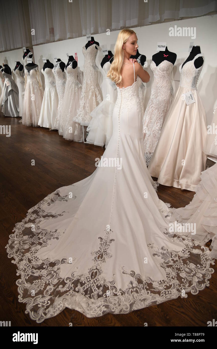 allure bridal spring 2019