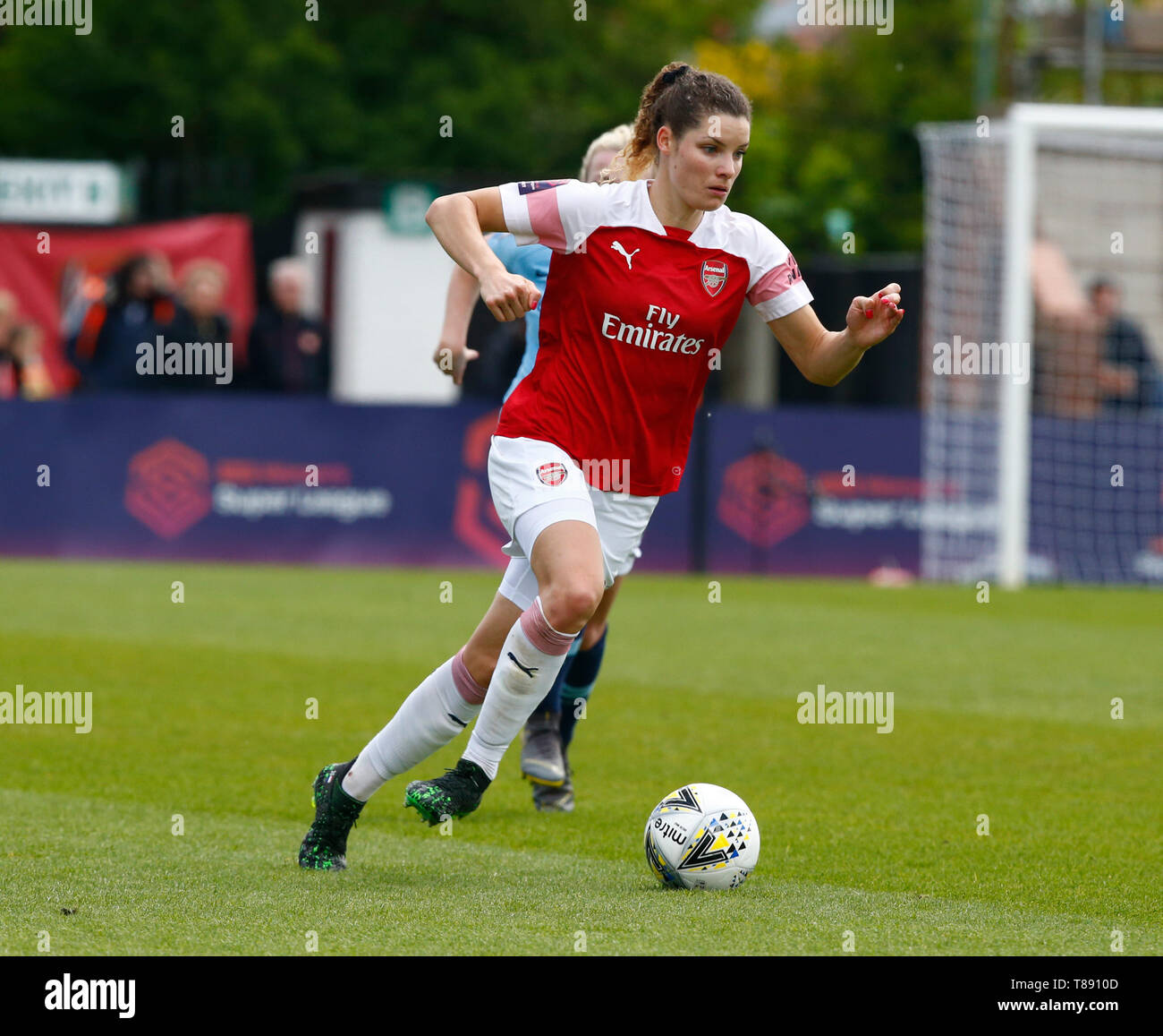 Vivianne Miedema #11 of Arsenal runs with the ball Stock Photo - Alamy