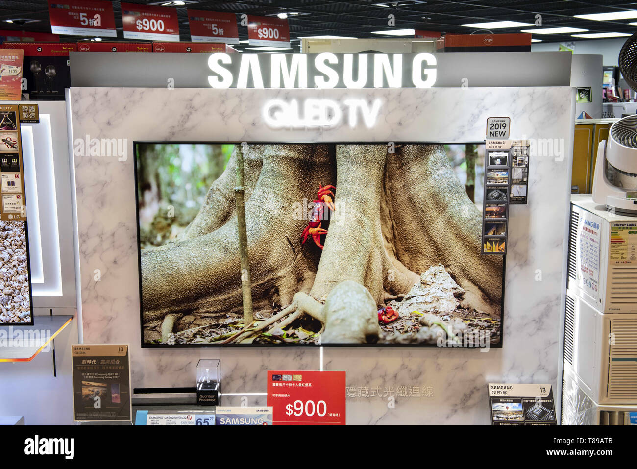 Hong Kong, China. 4th May, 2019. South Korean QLED TV Samsung seen