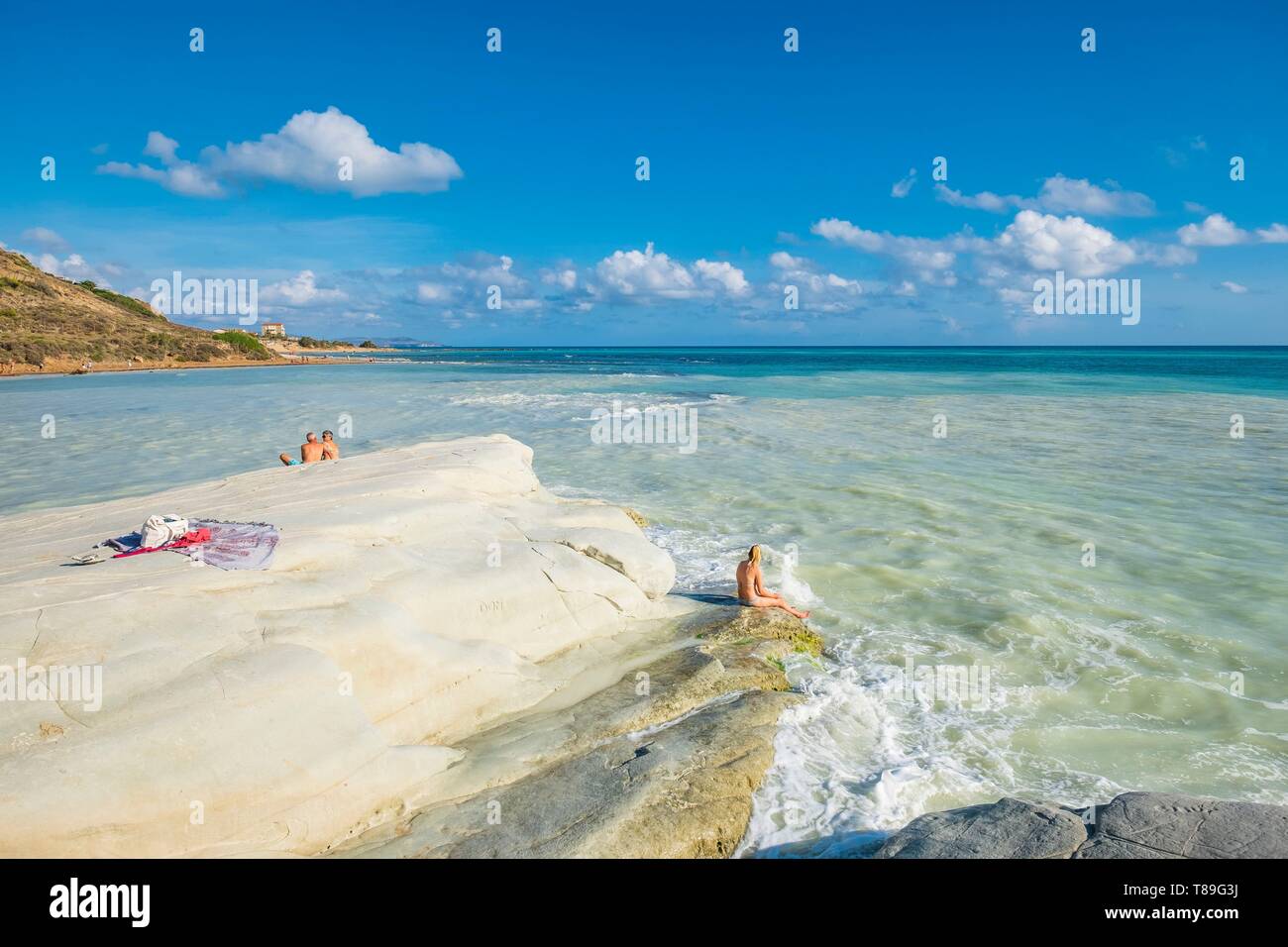 Italy, Sicily, Realmonte, Scala dei Turchi, tourist site where the