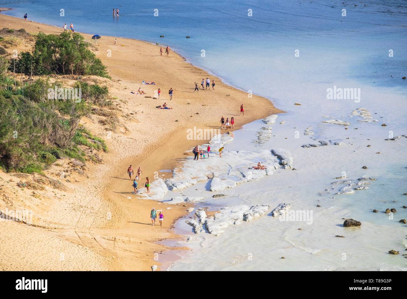Italy, Sicily, Realmonte, Scala dei Turchi, tourist site where the