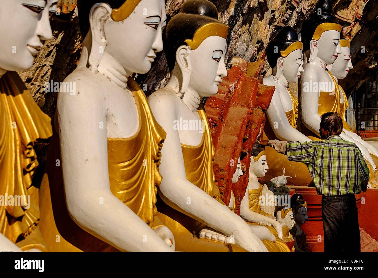 Myanmar, Burma, Karen state, Hpa An, Kaw Gon or Kaw Goon cave, dated 7 th. century Stock Photo