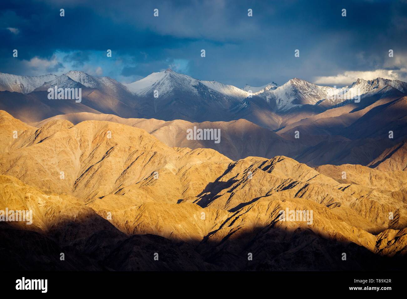 India, Jammu and Kashmir State, Ladakh, Indus Valley, mountainous relief of the Ladakh range Stock Photo