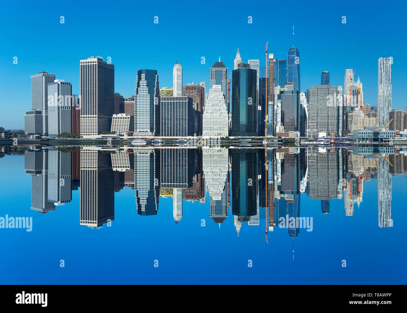 DOWNTOWN SKYLINE EAST RIVER MANHATTAN NEW YORK CITY USA Stock Photo - Alamy