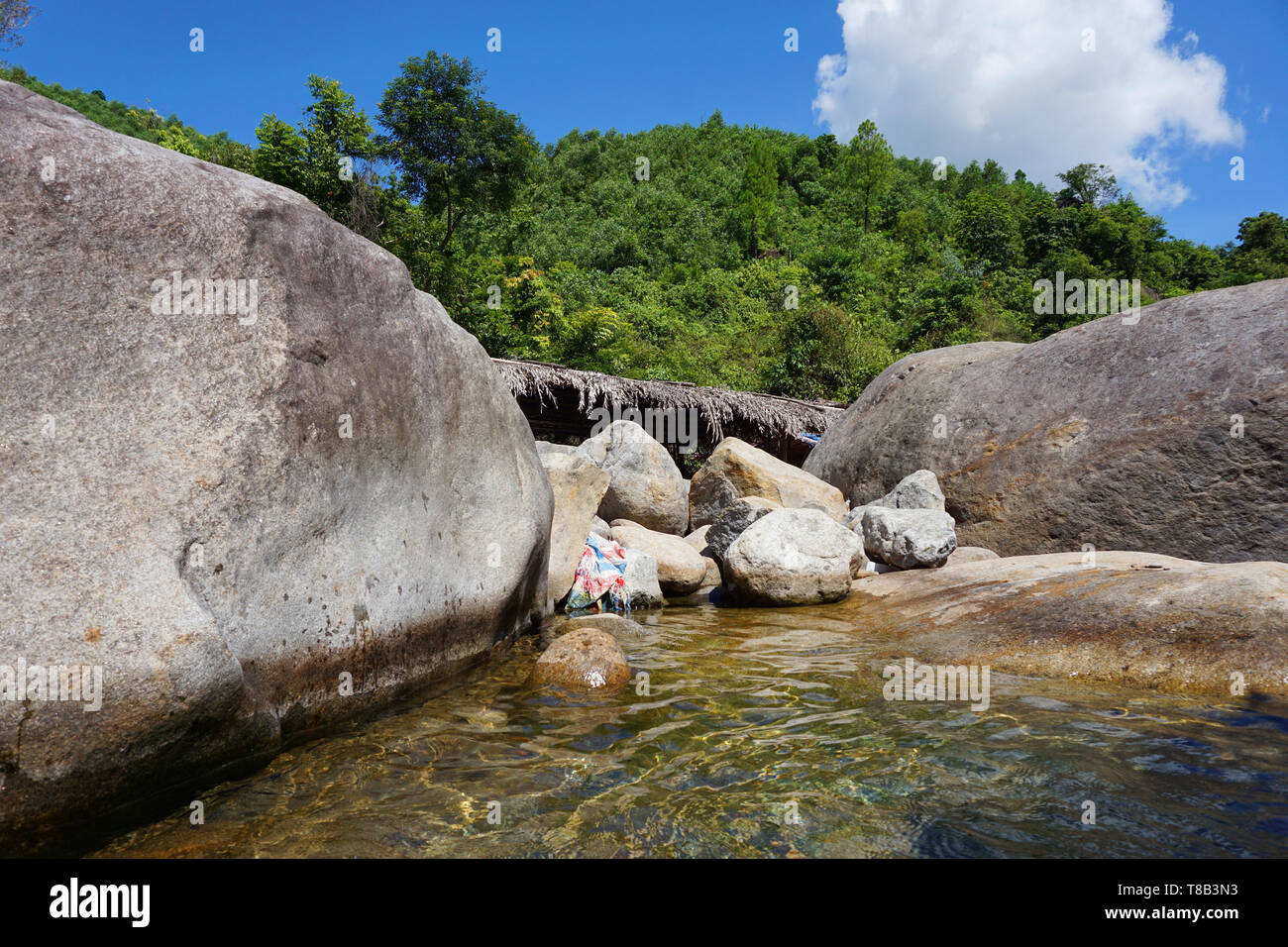 Elephant Spring - Beautiful crystal clear water spring for swimming ...