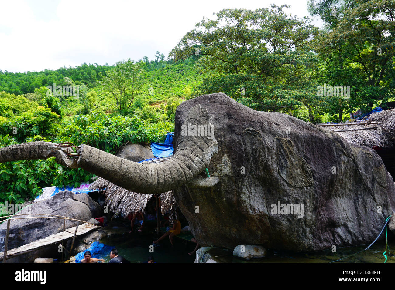 Elephant Spring - Beautiful crystal clear water spring for swimming ...