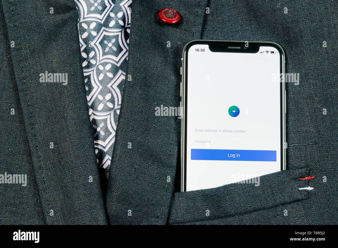 Sankt Petersburg Russia August 24 18 Facebook Ads Application Icon On Apple Iphone X Screen Close Up In Jacket Pocket Facebook Business App Ico Stock Photo Alamy