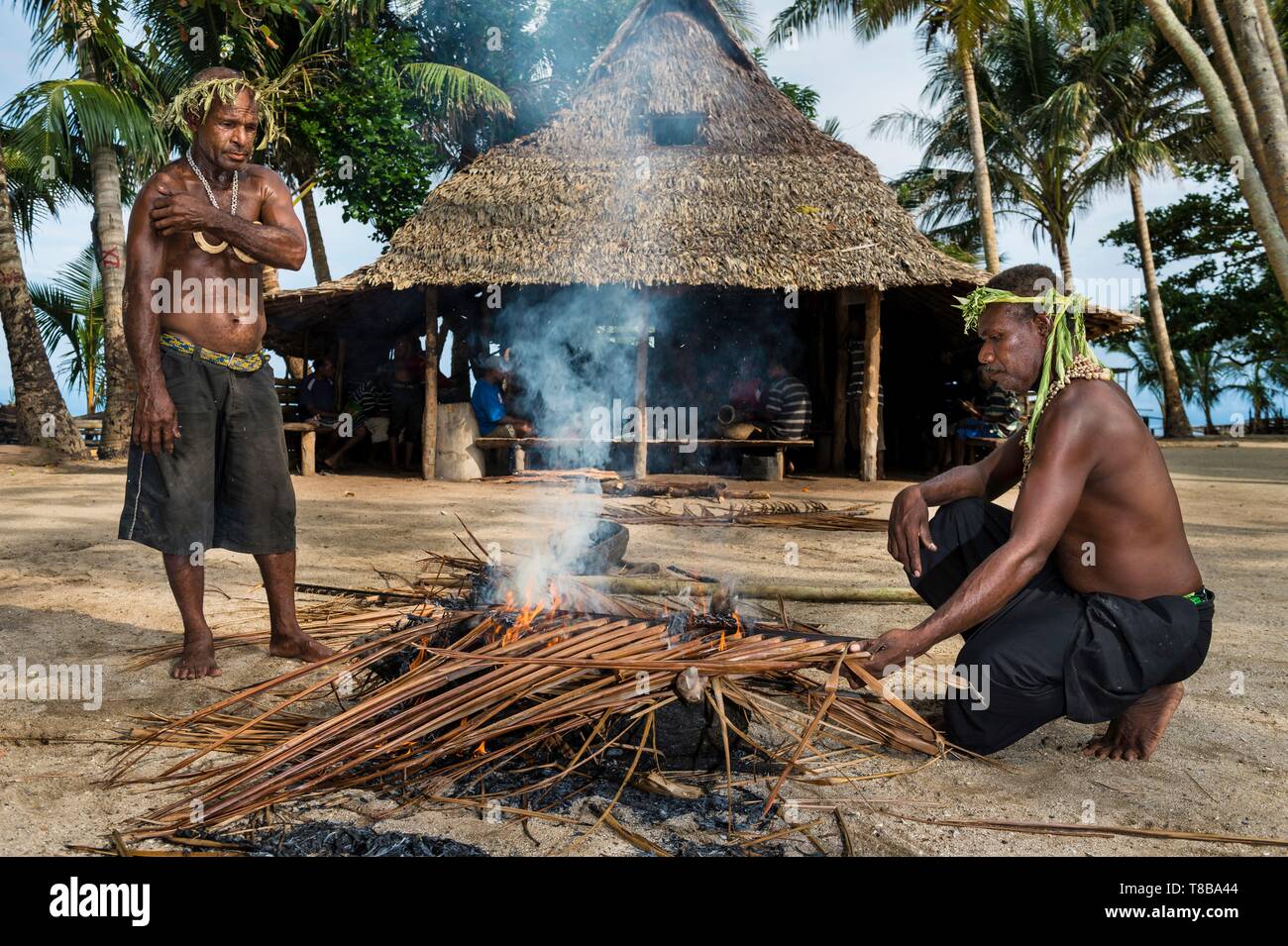 Papua New Guinea, New Britain island, West New Britain province, Talasea district, Kimbe area, Kapo island, pig killing for a traditionnal feast Stock Photo