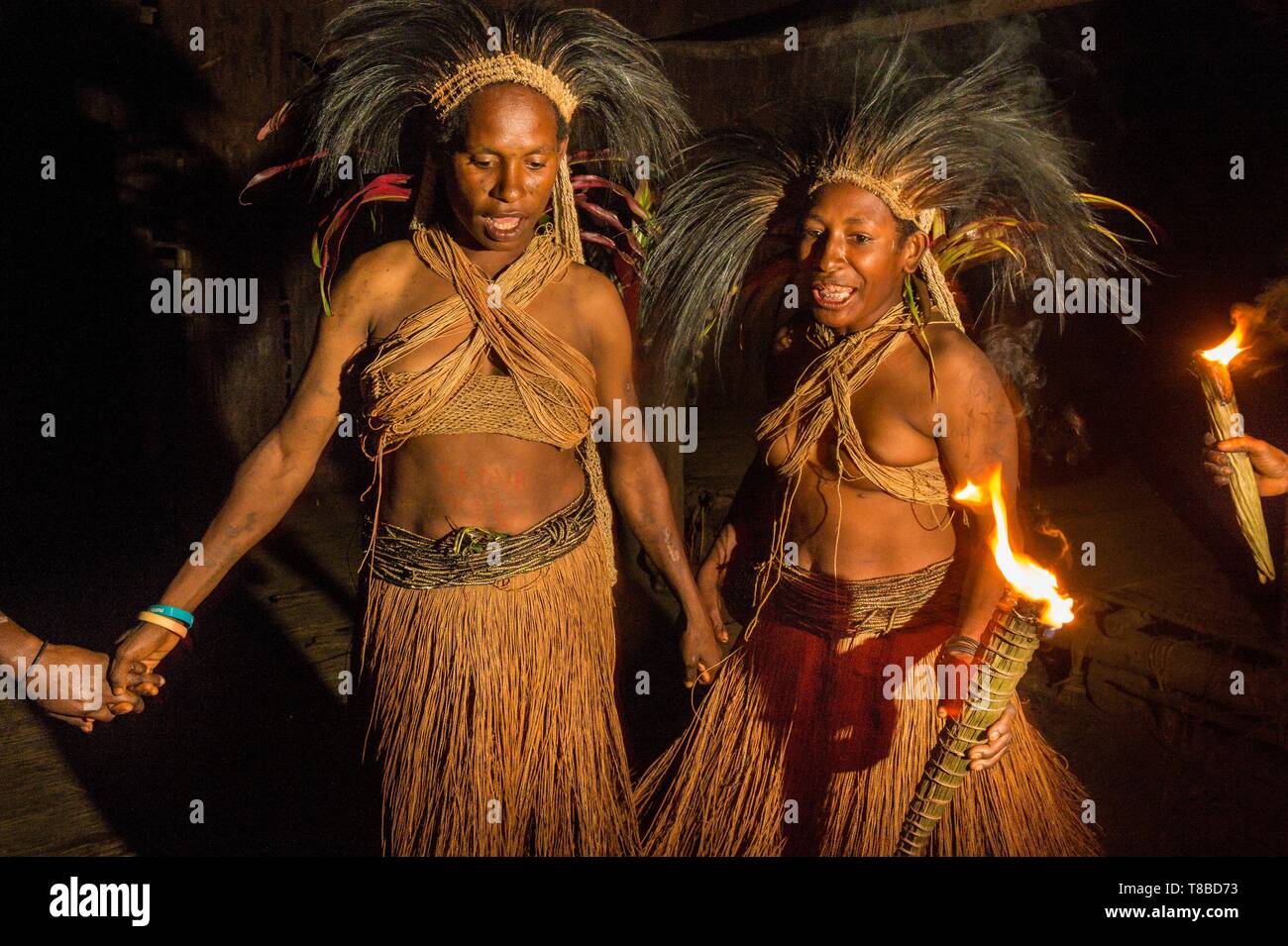 Kaluli Papua New Guinea, Southern Highlands province, Bosavi area, Kaluli ...