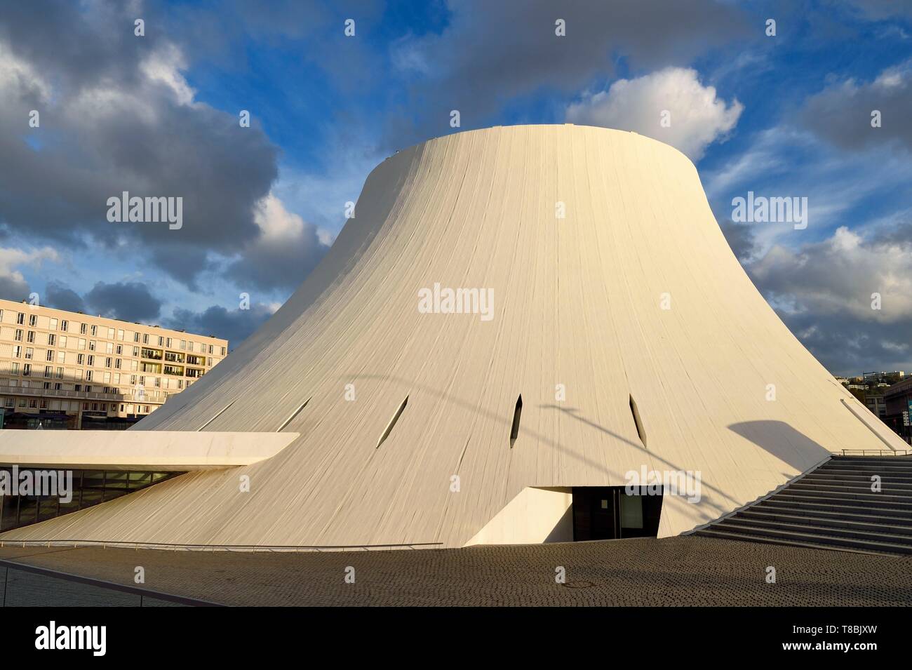 France, Seine Maritime, Le Havre, Downtown rebuilt by Auguste Perret listed as World Heritage by UNESCO, the cultural center called Volcano created by Oscar Niemeyer Stock Photo
