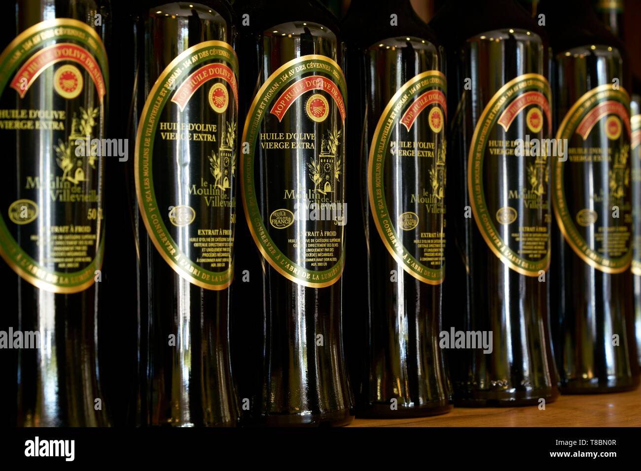 France, Gard, Villevieille, olives and olive oil from N¯mes AOP, Moulin Ó huile de Villevieille, shop, Stock Photo