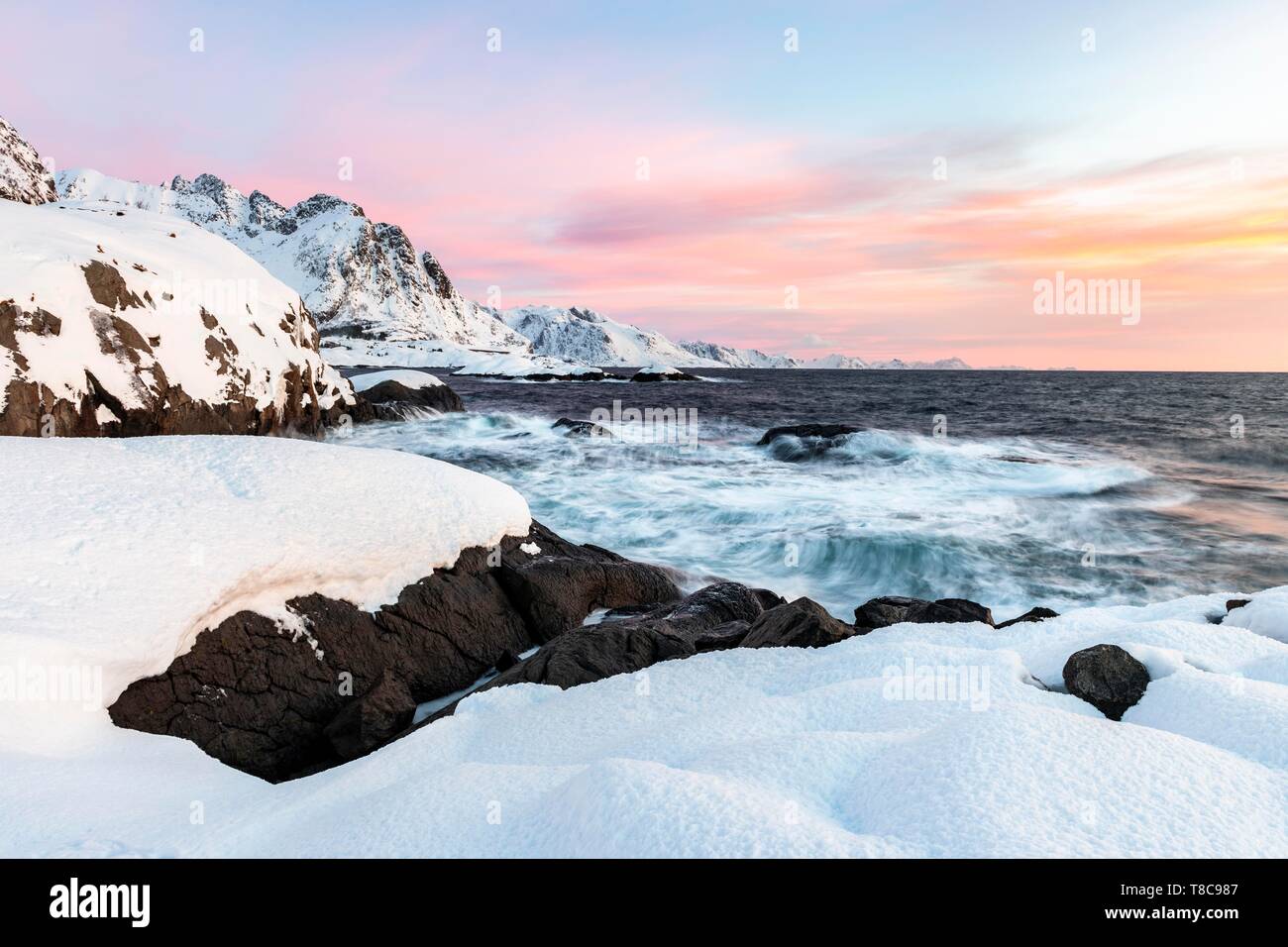 Snowy coast near Reine, Moskenesoy, Lofoten, Norway Stock Photo