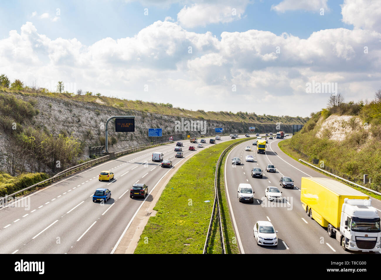 M3 motorway hampshire uk traffic hires stock photography and images Alamy