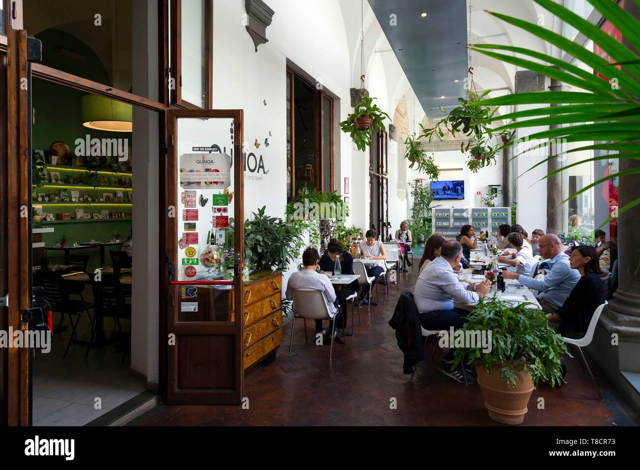 Italy, Tuscany, Florence, historic centre listed as World Heritage by UNESCO, Quinoa restaurant Stock Photo