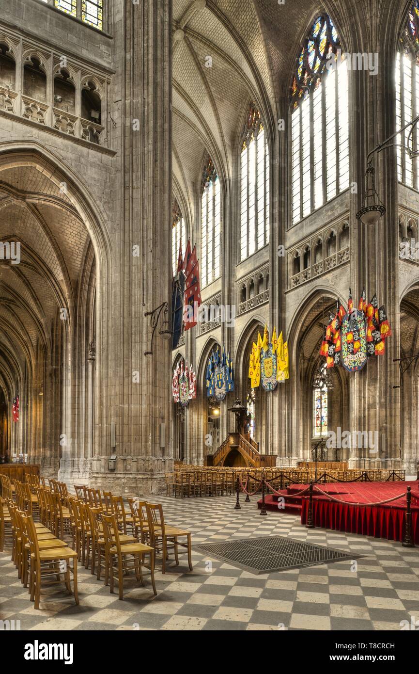 Die Kathedrale Sainte-Croix d’Orléans ist das religiöse Zentrum des Bistums Orléans. Sie ist im nachgotischen Stil gebaut und dem Heiligen Kreuz gewei Stock Photo