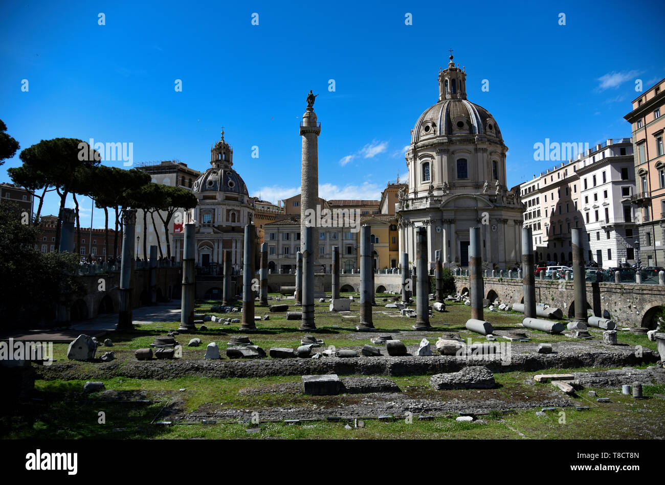 Monumentos roma hi-res stock photography and images - Alamy
