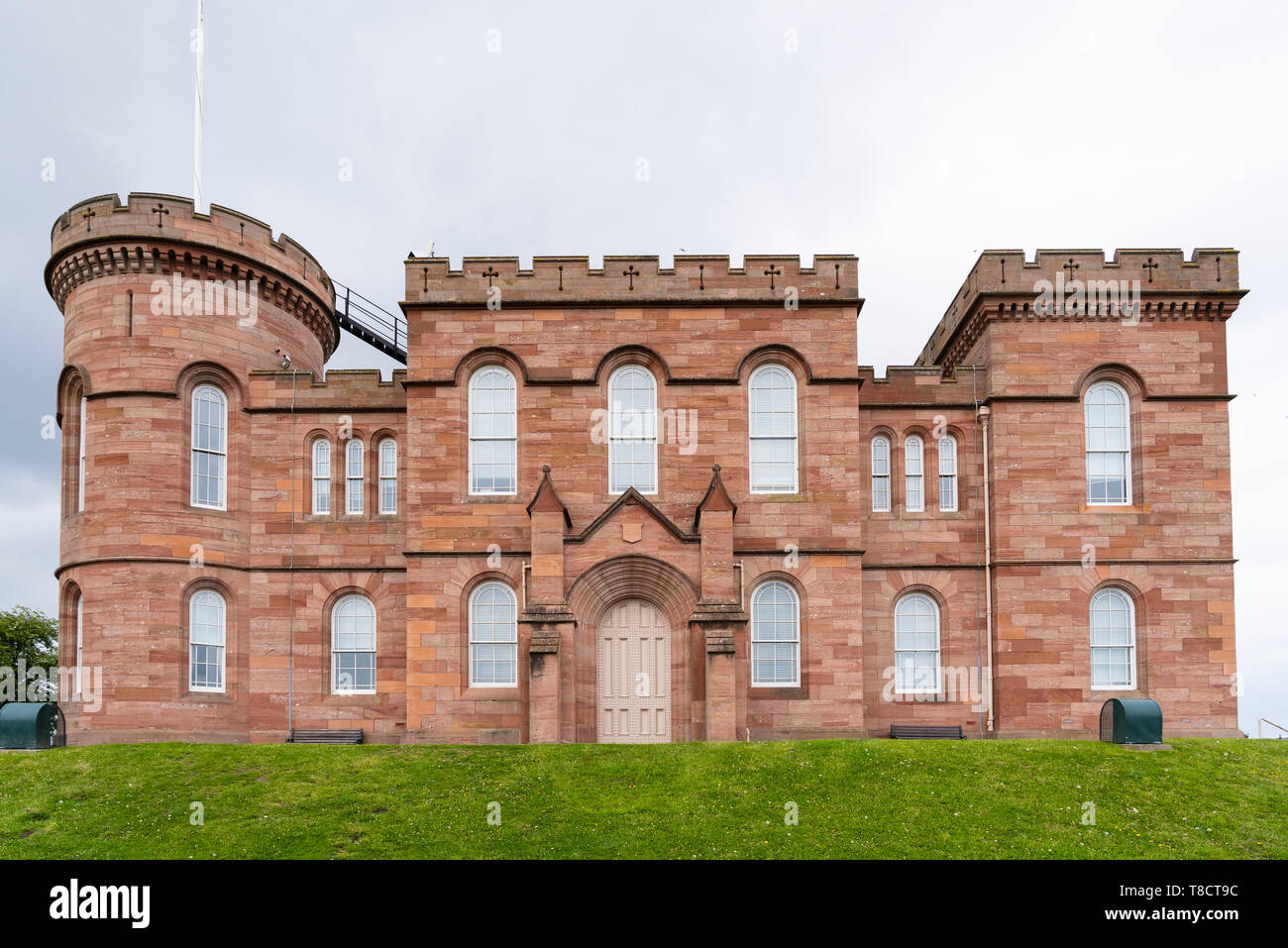 Inverness castle in scotland hi-res stock photography and images - Alamy