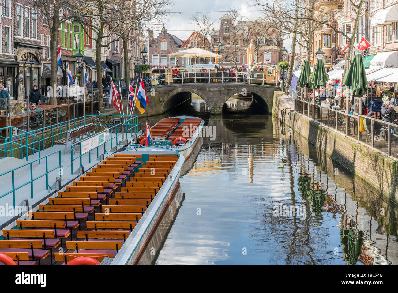 Alkmaar, The Netherlands - April 12, 2019: Kaasmarkt And Canals In The Dutch Town Of Alkmaar, The City With Its Famous Cheese Market Stock Photo - Alamy