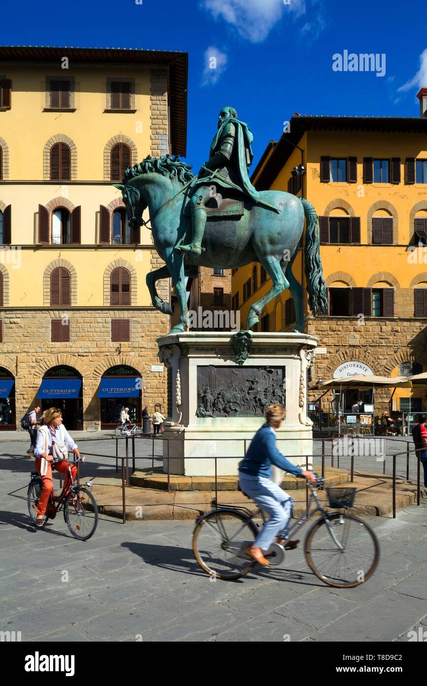 Italy, Tuscany, Florence, historic centre listed as World Heritage by UNESCO, piazza della Signoria, equestrian statue of Cosimo I of Medici Stock Photo