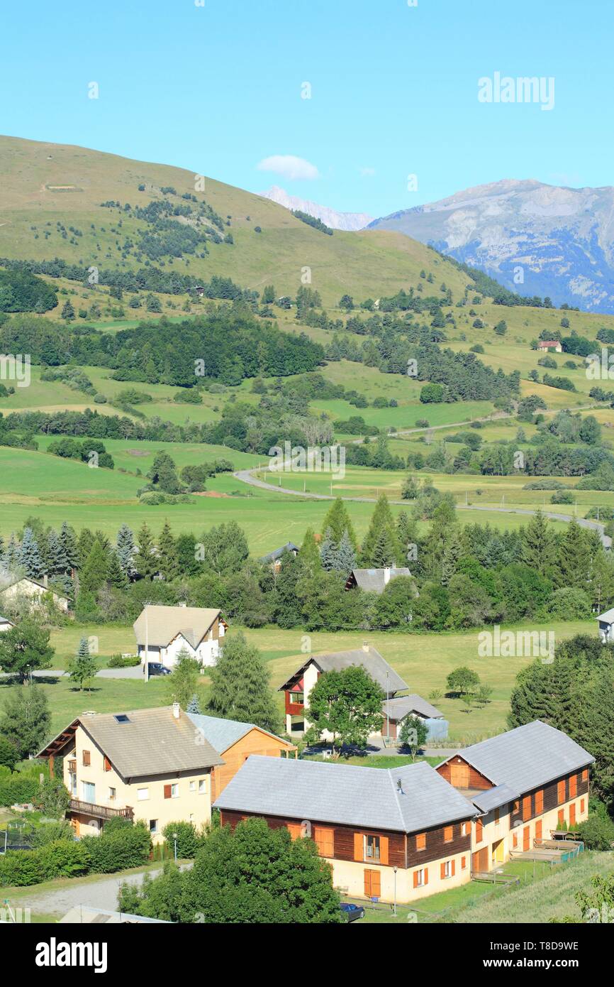 2007/5000France, Hautes Alpes, Haut Champsaur, Ancelle, village Chateau d'Ancelle Stock Photo