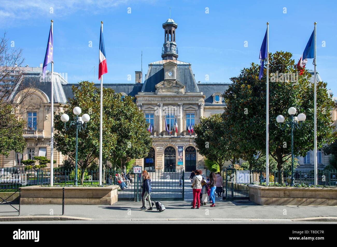 France, Hauts de Seine, Clichy, Clichy town hall, Boulevard Jean Jaures Stock Photo