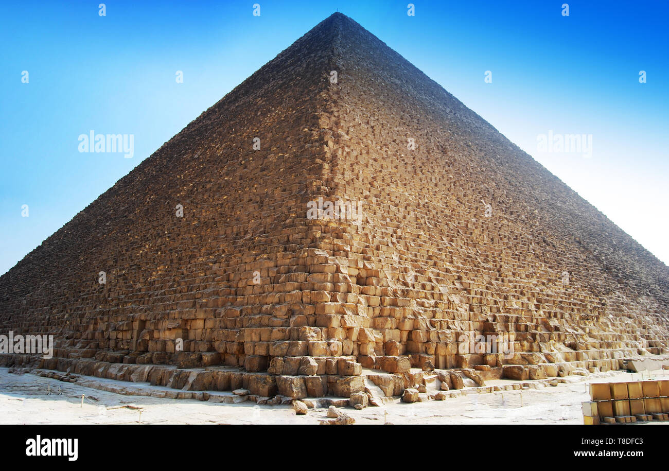 The great pyramid of Cheops in Cairo, Egypt Stock Photo