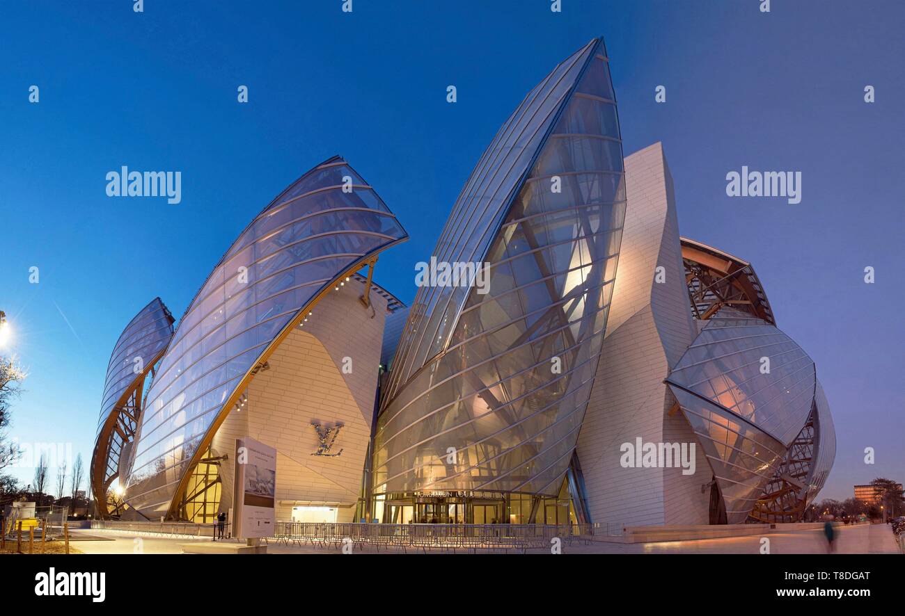 Louis Vuitton Foundation, by architect Frank Gehry, art museum and cultural  center at Bois de Boulogne, Paris, France Stock Photo - Alamy