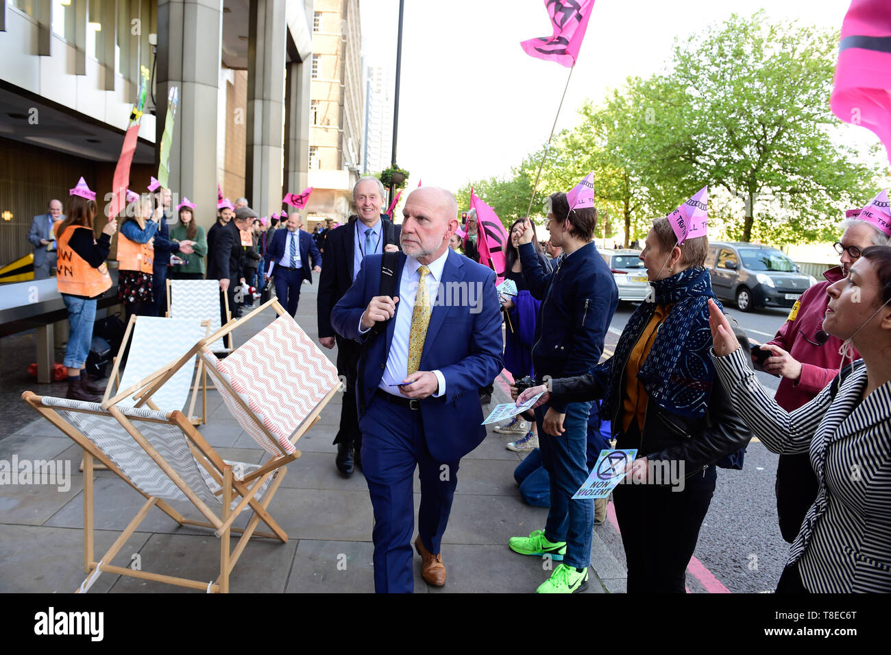 London, UK. 13th  May, 2019. Extinction Rebellion climateExtinction Rebellion Gather outside the International Maritime Organisation demand that the IMO declare a climate emergency. with delegates from 190+ countries meeting in London to discuss and agree on immediate measures to reduce shipping’s climate impacts. Credit: Quan Van Alamy/Live News Stock Photo