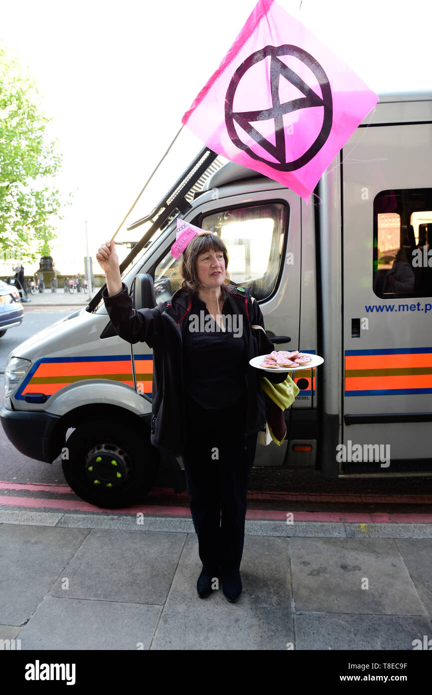 London, UK. 13th  May, 2019. Extinction Rebellion climateExtinction Rebellion Gather outside the International Maritime Organisation demand that the IMO declare a climate emergency. with delegates from 190+ countries meeting in London to discuss and agree on immediate measures to reduce shipping’s climate impacts. Credit: Quan Van Alamy/Live News Stock Photo