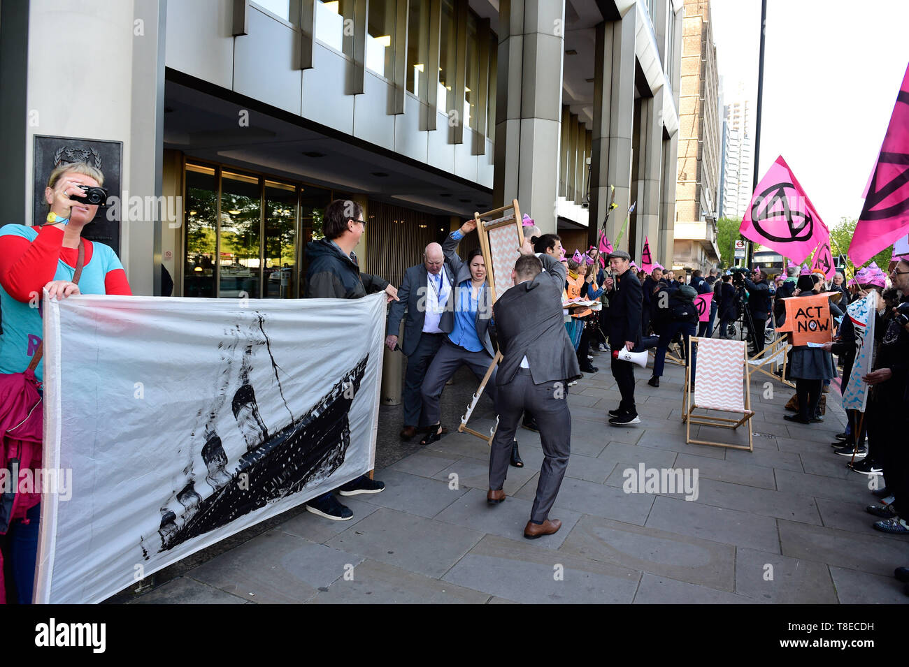 London, UK. 13th  May, 2019. Extinction Rebellion climateExtinction Rebellion Gather outside the International Maritime Organisation demand that the IMO declare a climate emergency. with delegates from 190+ countries meeting in London to discuss and agree on immediate measures to reduce shipping’s climate impacts. Credit: Quan Van Alamy/Live News Stock Photo