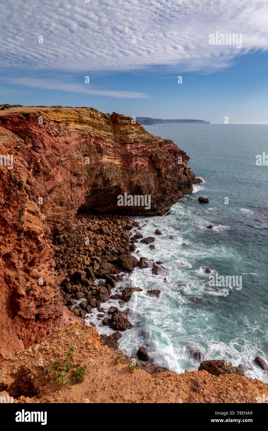 Rocky coastline in the Costa Vicentina natural park at the Atlantic Ocean at the Algarve, Portugal. Stock Photo