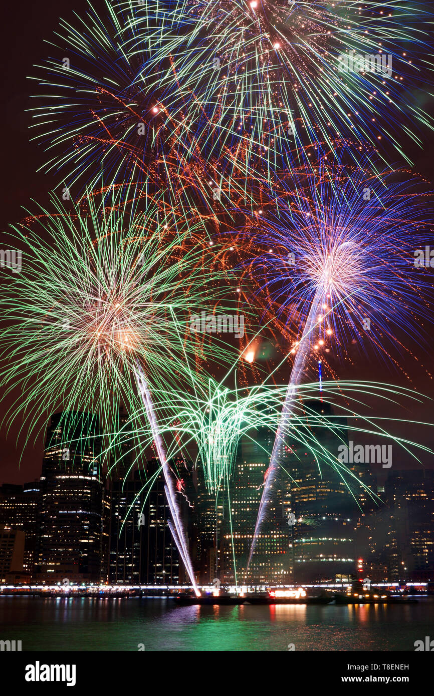 Macy's 4th of July Fireworks Stock Photo Alamy
