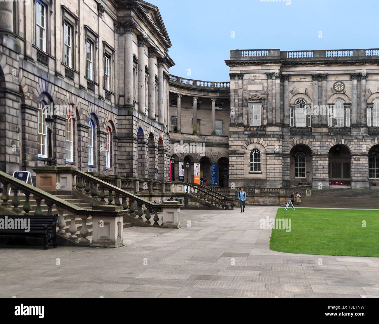 EDINBURCH - SEPTEMBER 2016:  The classical stone campus of the University of Edinburgh's Old College is located on a quadrangle that dates from the mi Stock Photo