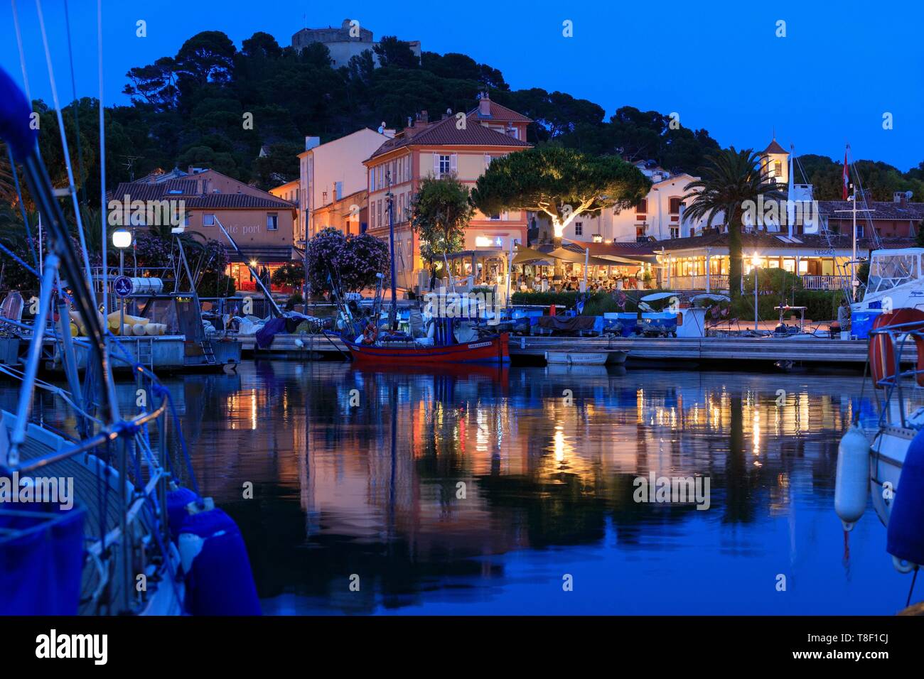 France, Var, Hyeres Islands, Porquerolles Island, Port Cros National Park,  Porquerolles village, the port Stock Photo - Alamy