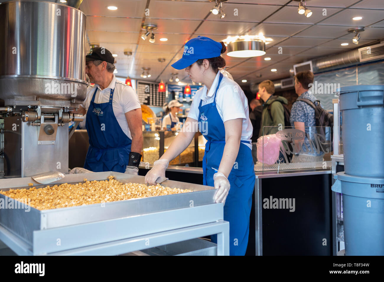 Marys popcorn hires stock photography and images Alamy