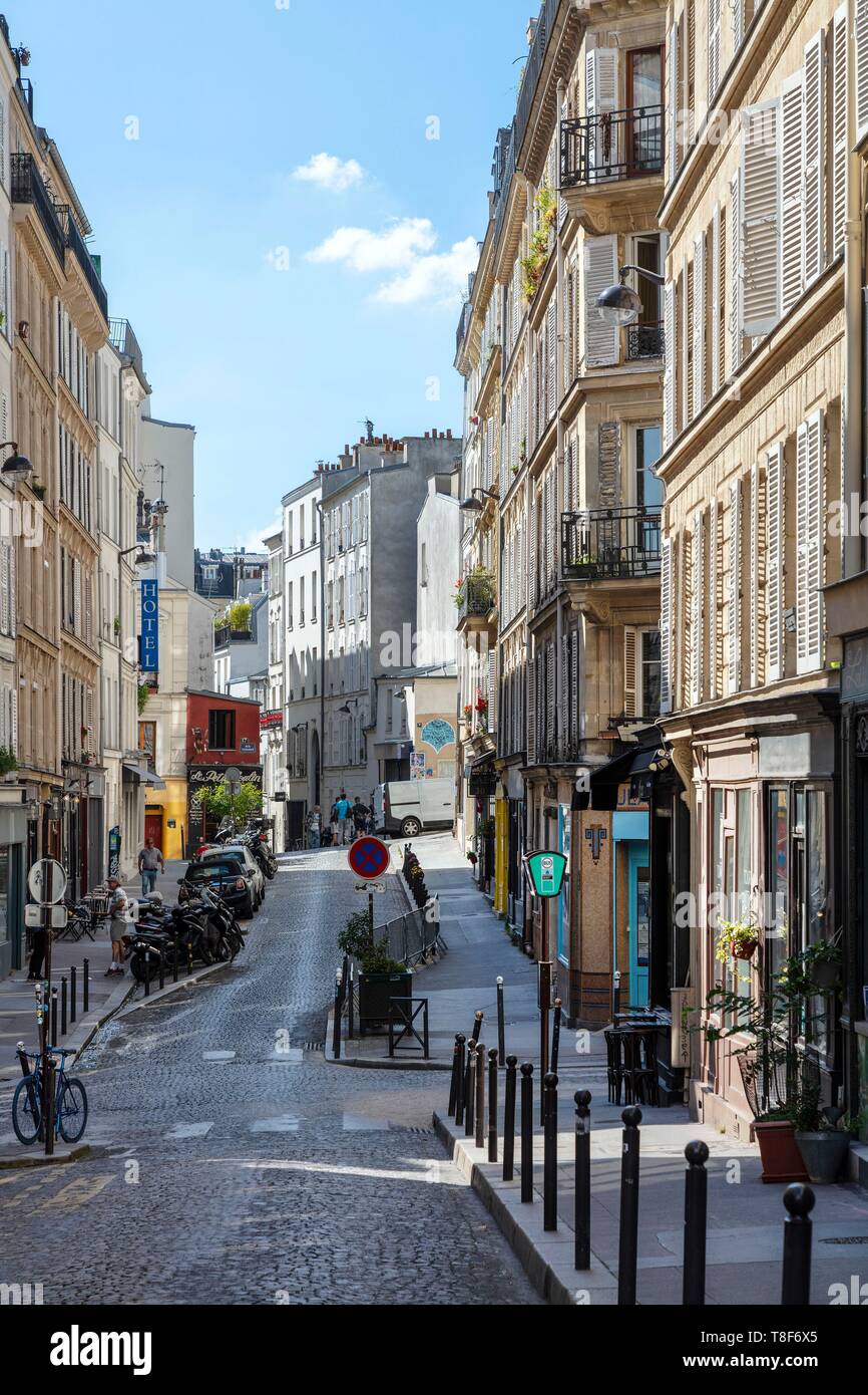France, Paris, 18th District, Rue Garreau Stock Photo