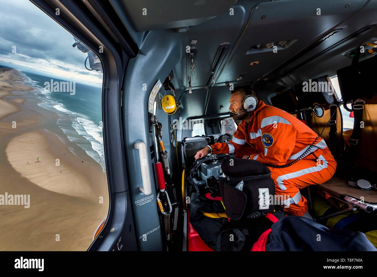 France, Gironde, Bordeaux, Dragon 33, Eurocoptere EC145 Civil Security helicopter based in Merignac and Lacanau, in charge of Sea Rescue Stock Photo