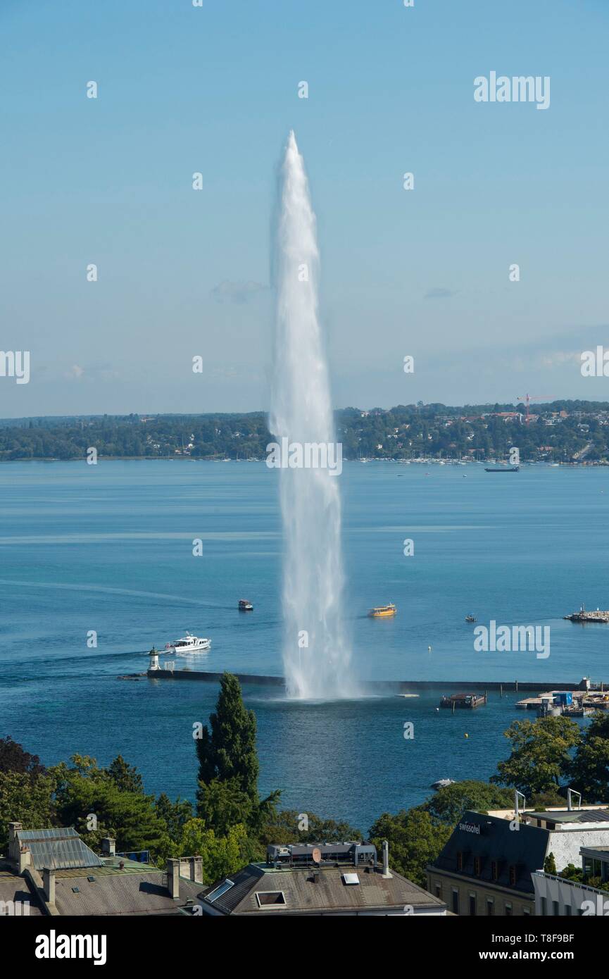 Switzerland, Geneva, Swiss Confederation, the famous water jet 140 meters  high in the bay of Lake Geneva seen from the north tower of the Saint Peter  Protestant Cathedral Stock Photo - Alamy