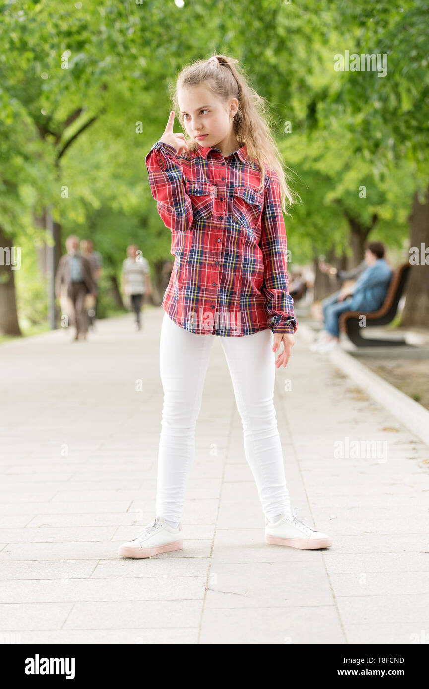Deal With Long Hair On Windy Day Hairstyles To Wear On Windy Days