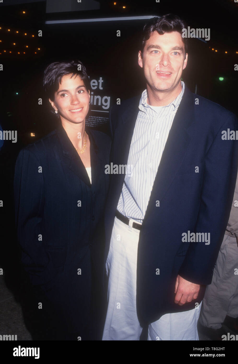 Jami gertz actress hi-res stock photography and images - Alamy